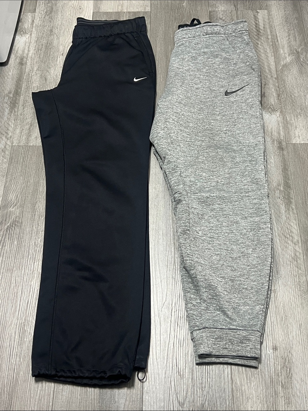 Nike men’s sweatpants / grey & Black / Size L